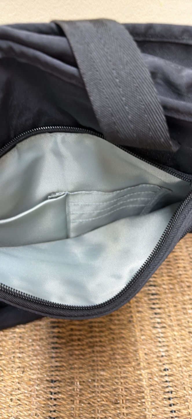 Derek Alexander Crossbody Bag - photo 5