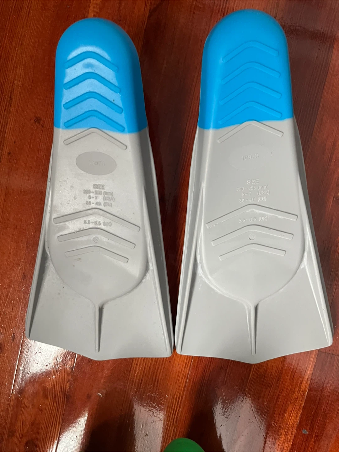 Speedo Swim Fins Size 6-7 US - photo 2