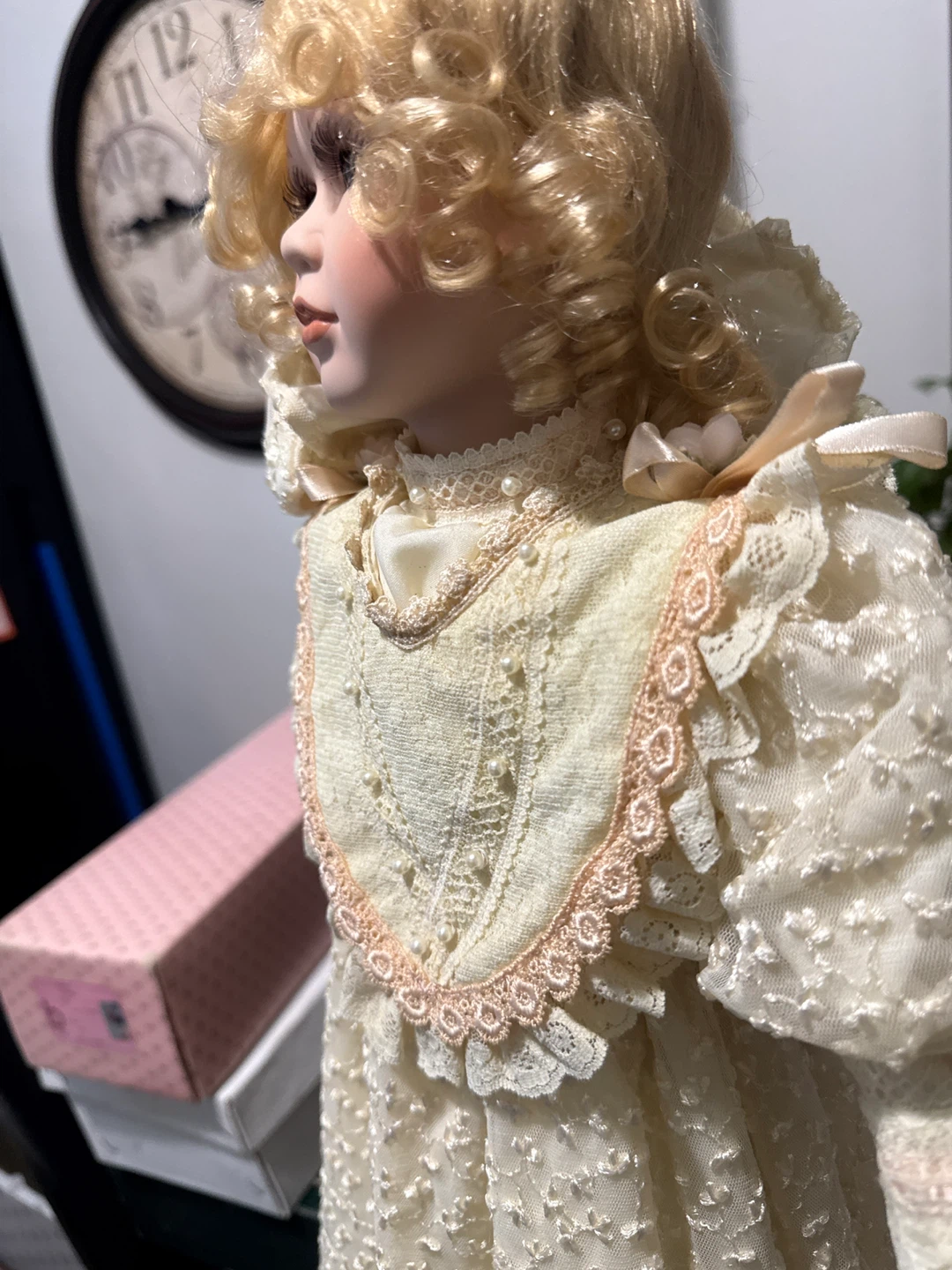 23” Dynasty Doll Collection Porcelain Doll - photo 4