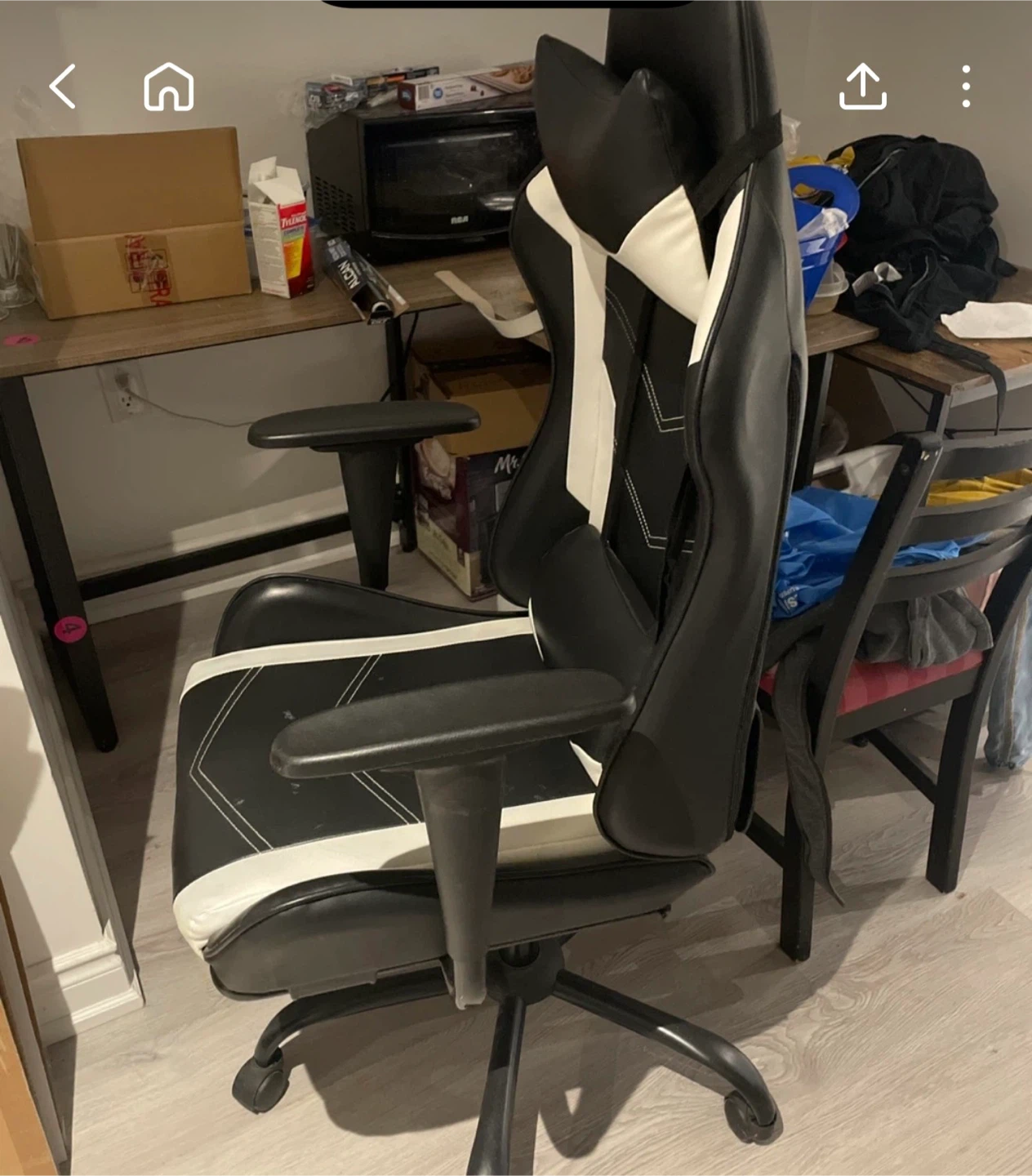 Black and white gaming chair - photo 2