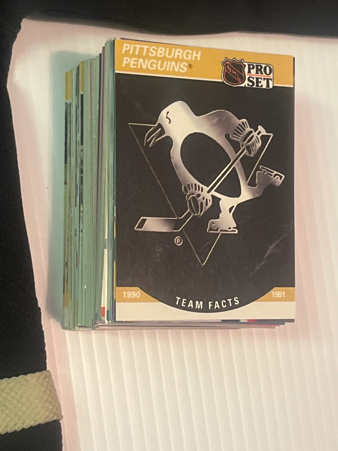 Pittsburgh Penguins Bundle - Kids Jersey, Puck + FREE Cards - photo 5