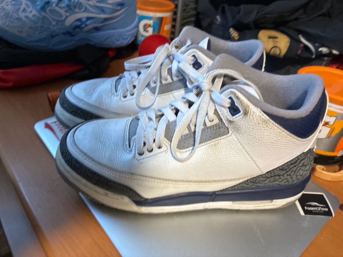 Nike Air Jordan 3 Retro Size 6.5Y - photo 2