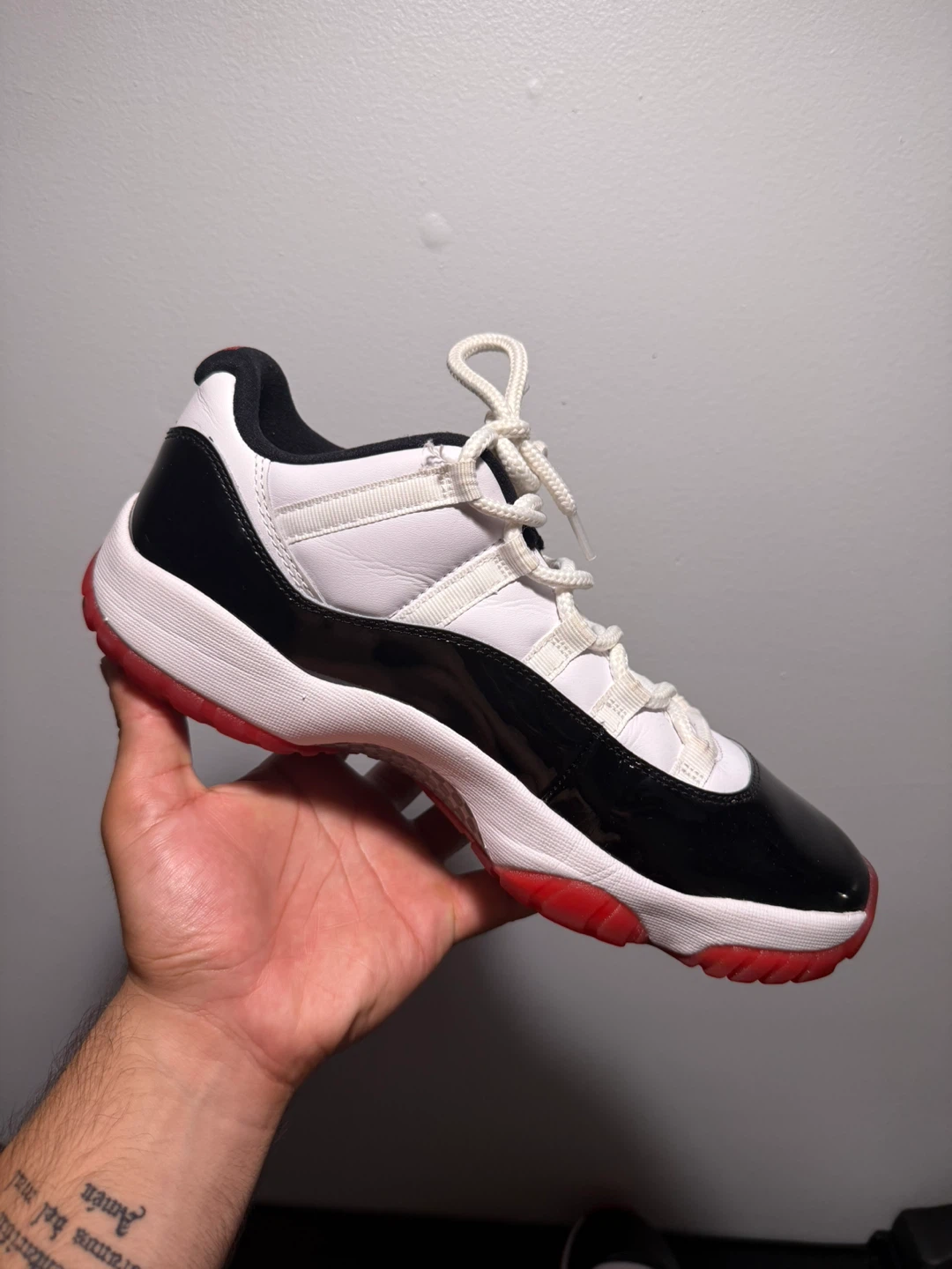 Air Jordan 11 Low White Black Red - photo 5