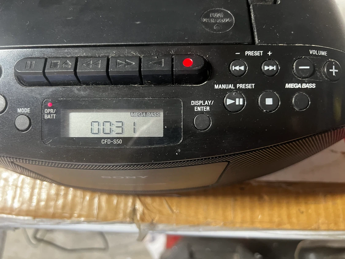 Sony CFD-S50 CD Radio Cassette-Corder - photo 3