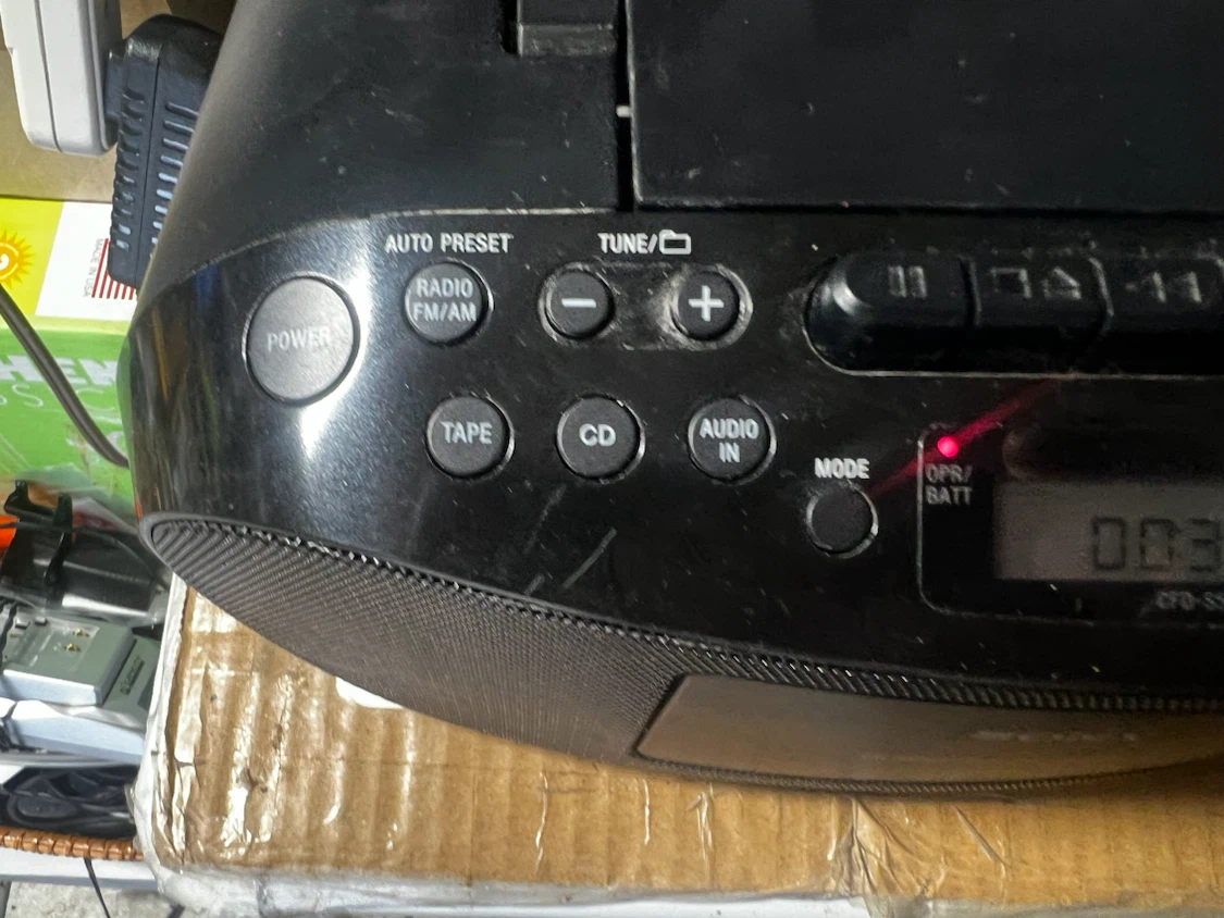 Sony CFD-S50 CD Radio Cassette-Corder - photo 4