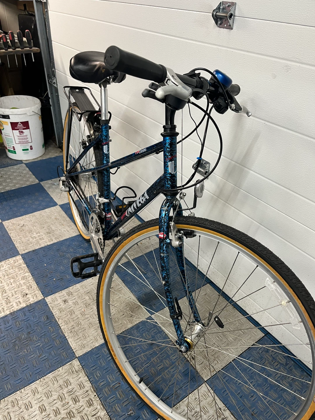 Univega Via Carisma Bicycle