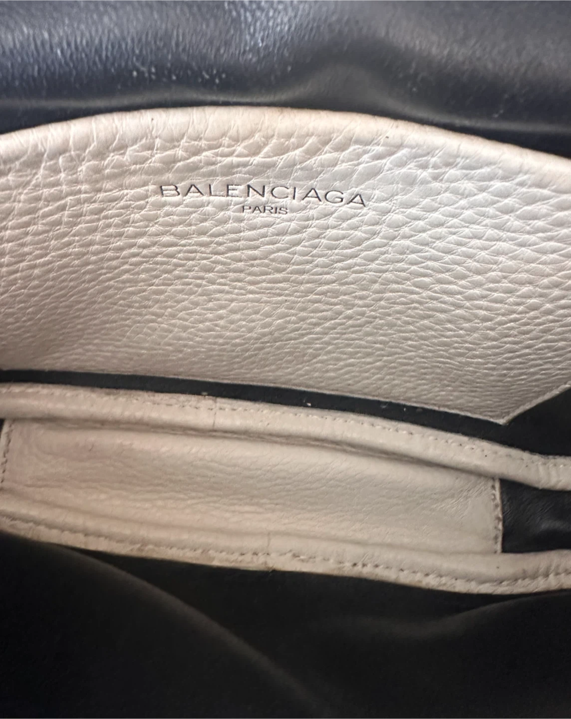 BALENCIAGA EVERY DAY CAMERA BAG - photo 3