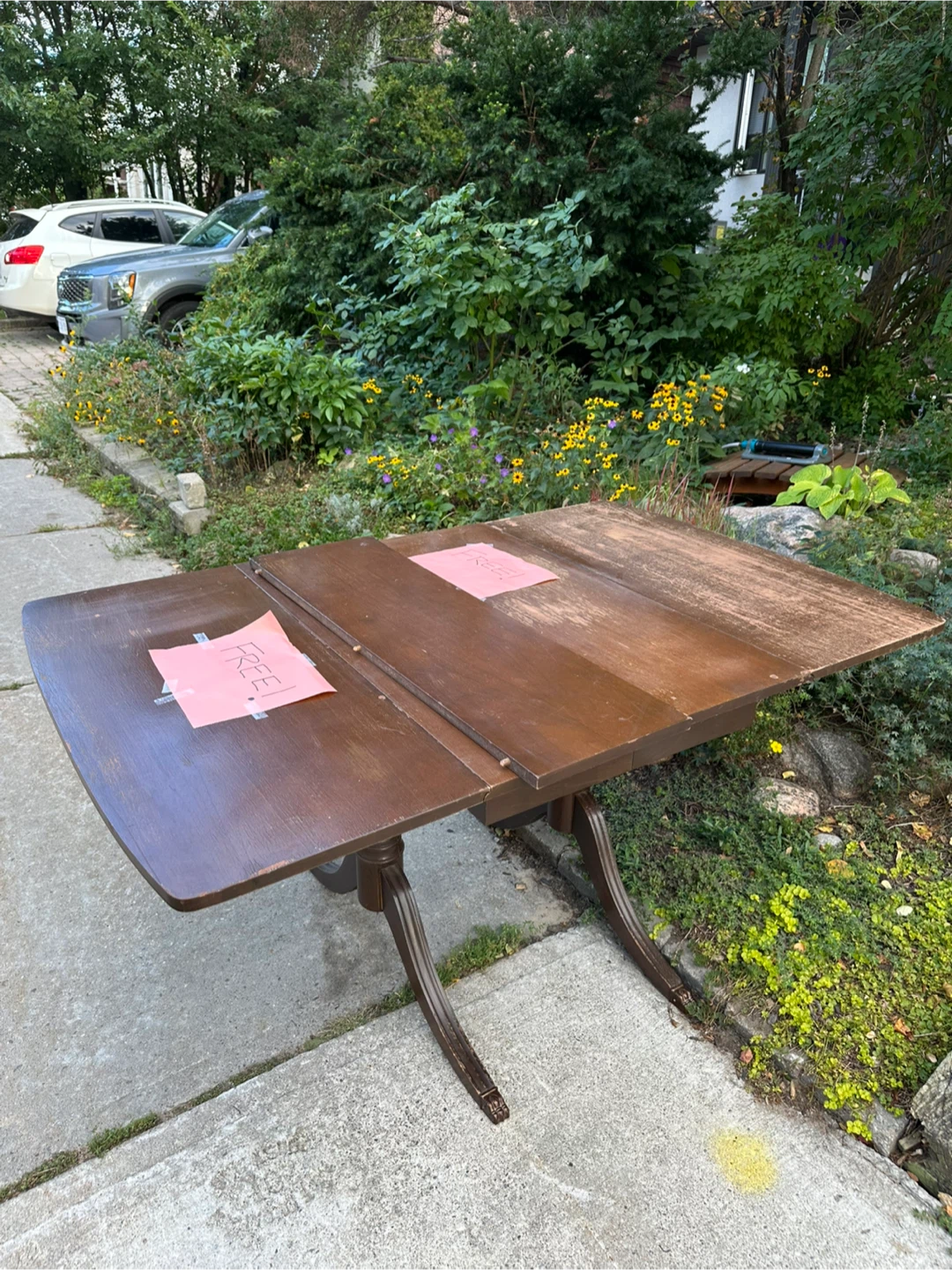 🆓 As Is drop-leaf dining table 🪵