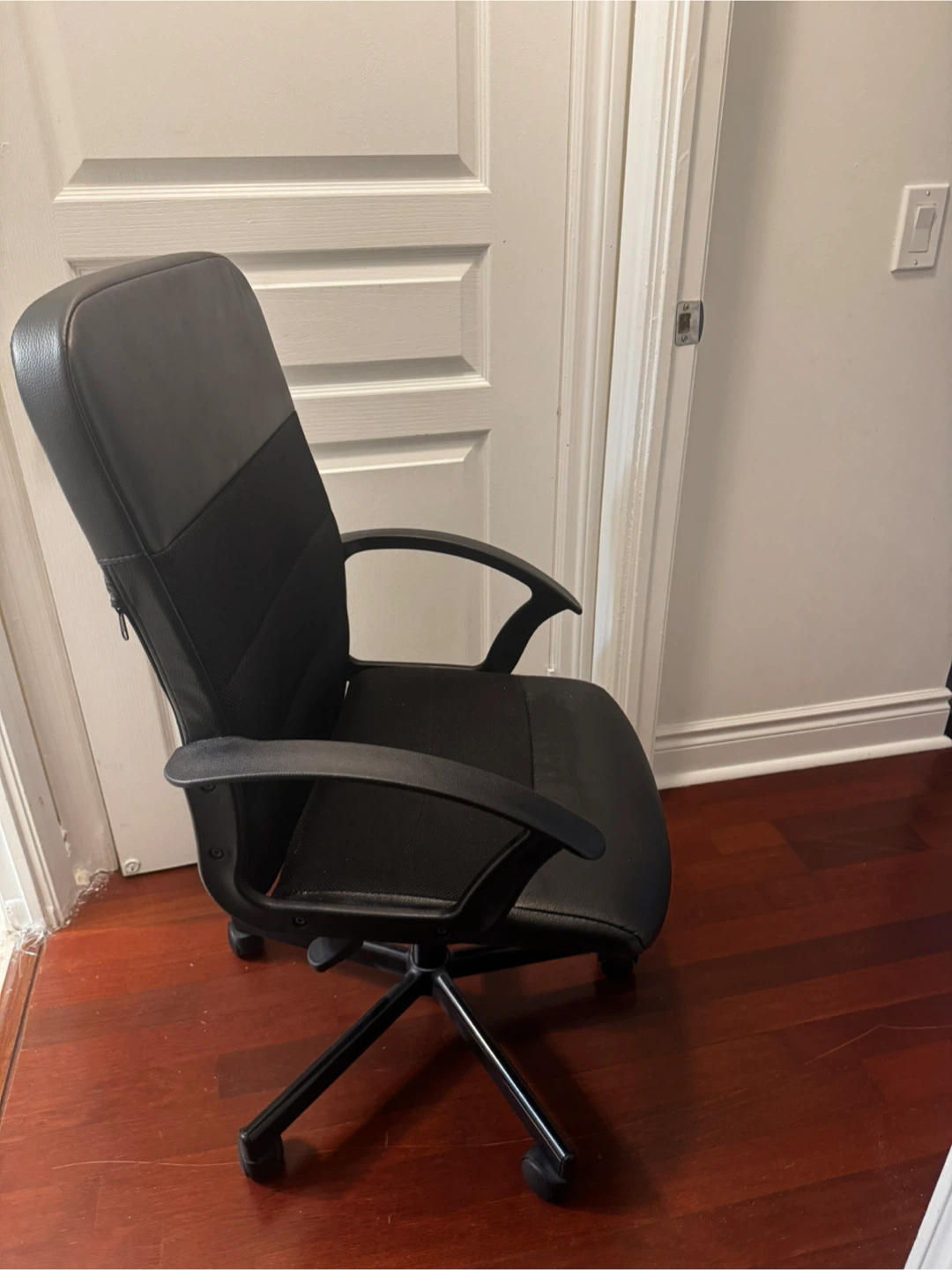 Black Office Desk Chair - photo 2