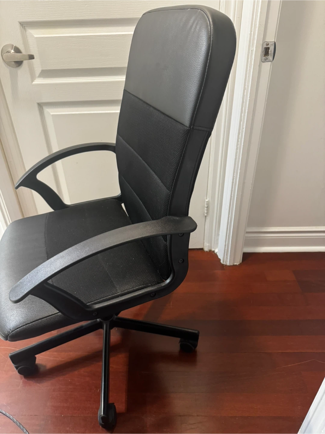 Black Office Desk Chair - photo 3
