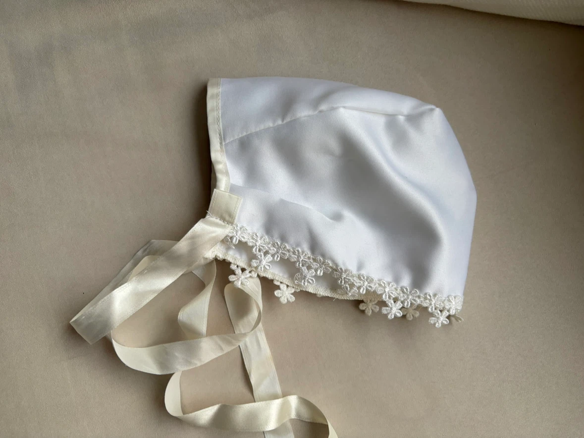 Angelina Baby Baptism Gown and Bonnet Set - photo 2