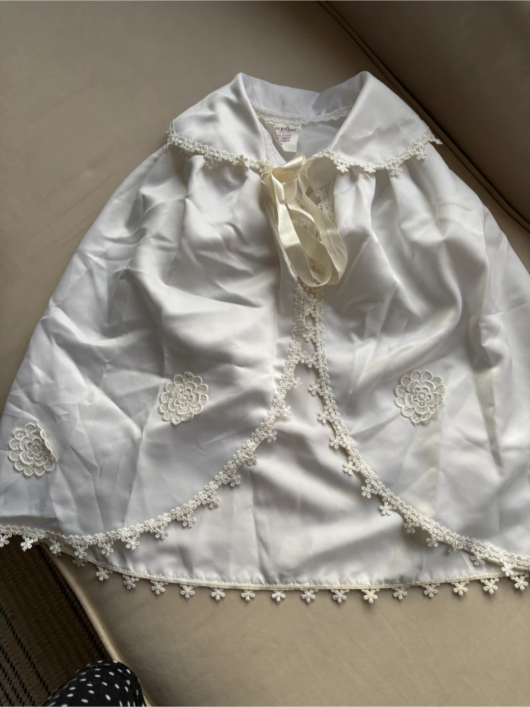 Angelina Baby Baptism Gown and Bonnet Set - photo 3