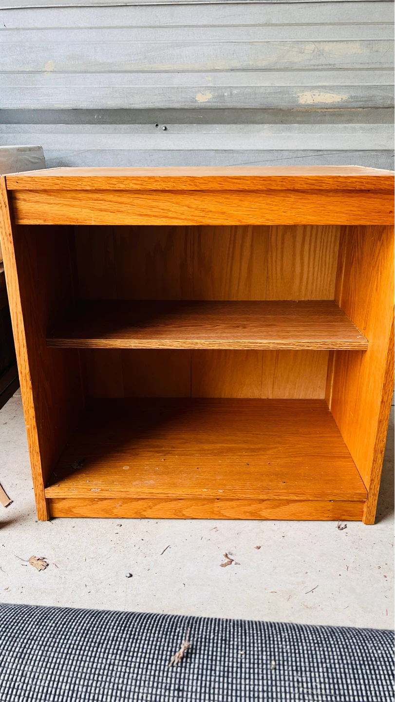 Small oak-finish bookshelf or side table