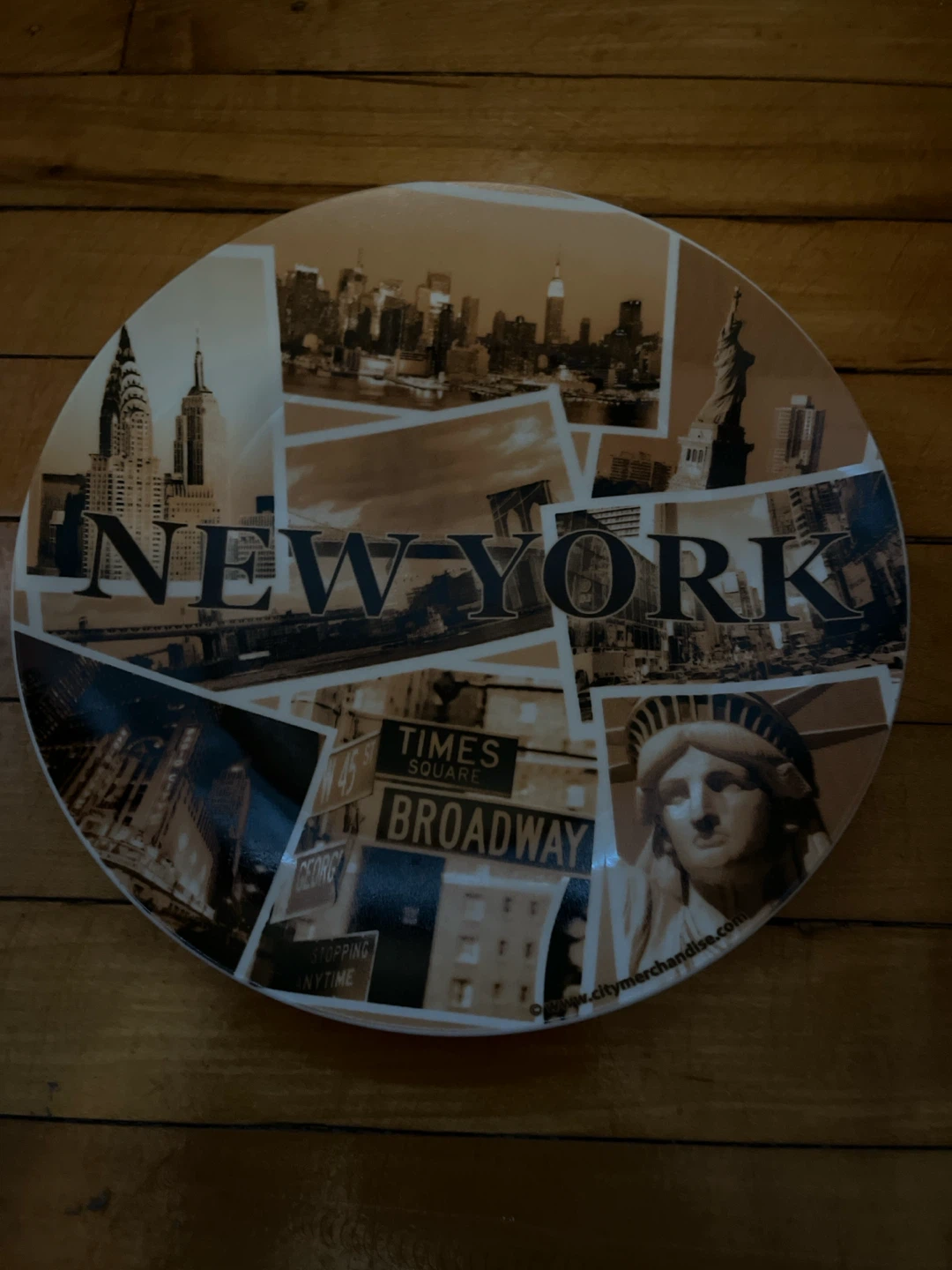 New York City Decorative Plate—new from New York