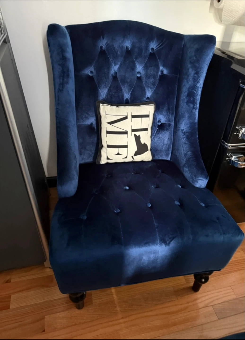 Navy Blue Velvet Tufted Wingback Chair