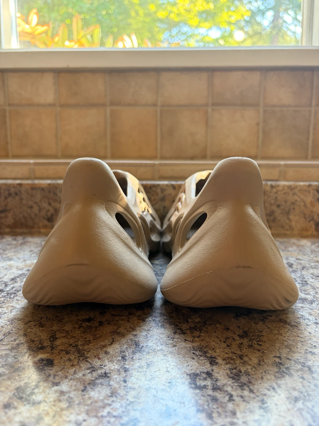 Adidas Yeezy Foam Runner - photo 2