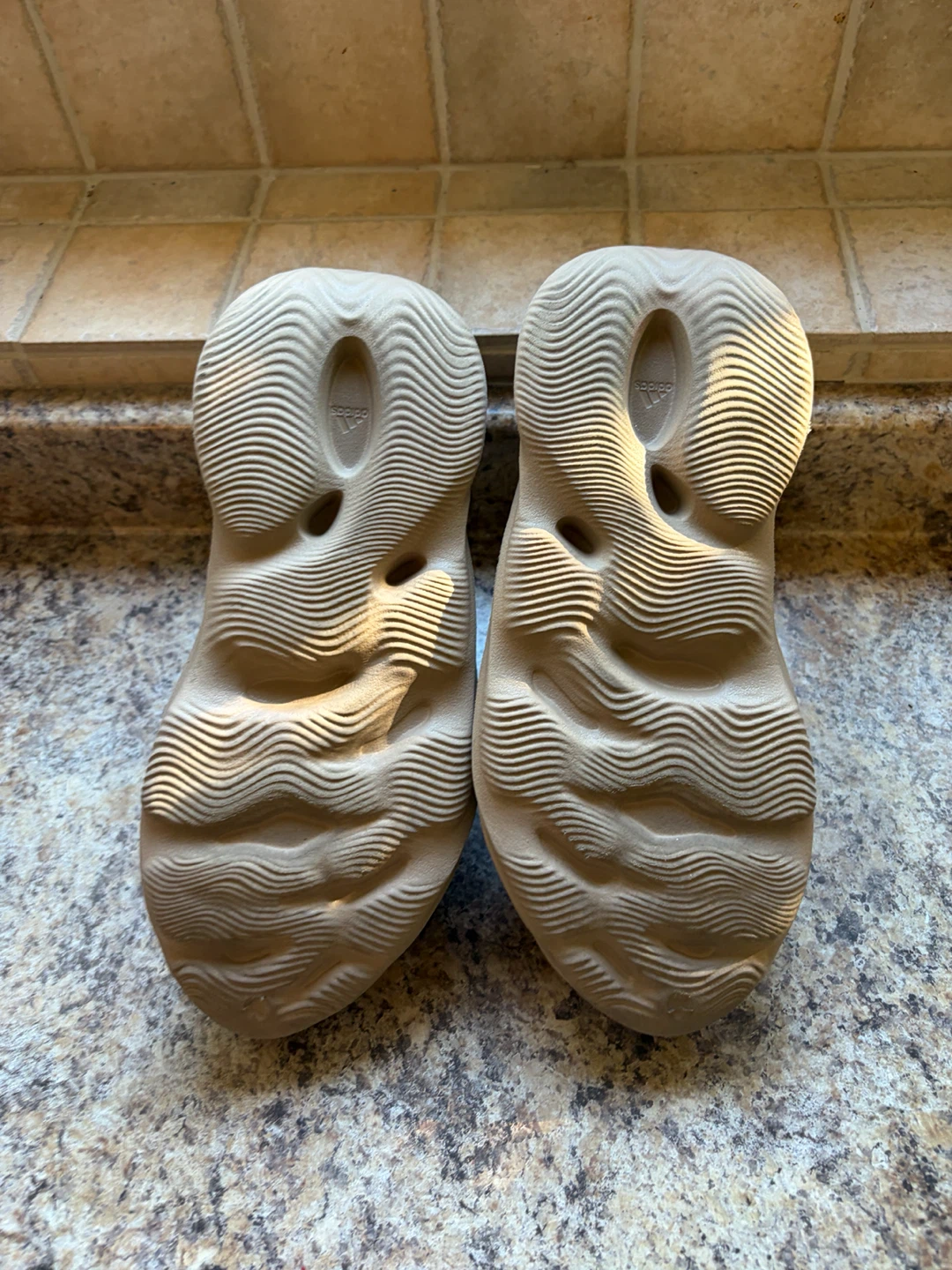 Adidas Yeezy Foam Runner - photo 5