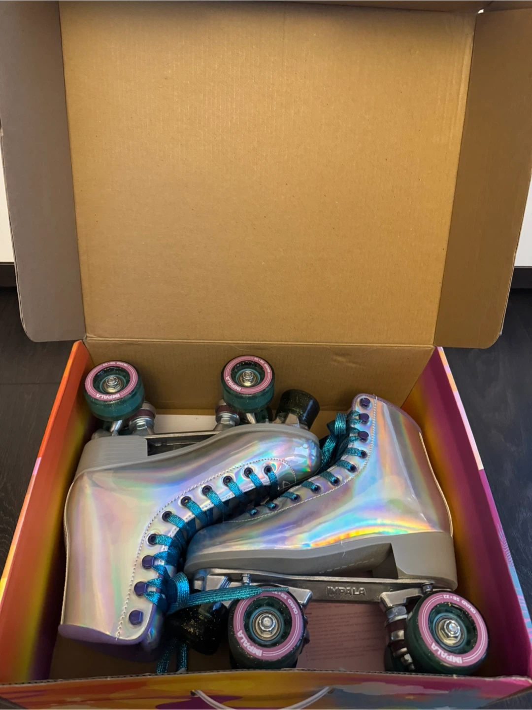 BNIB - Impala Holographic Rollerskates Size 6 US - photo 3
