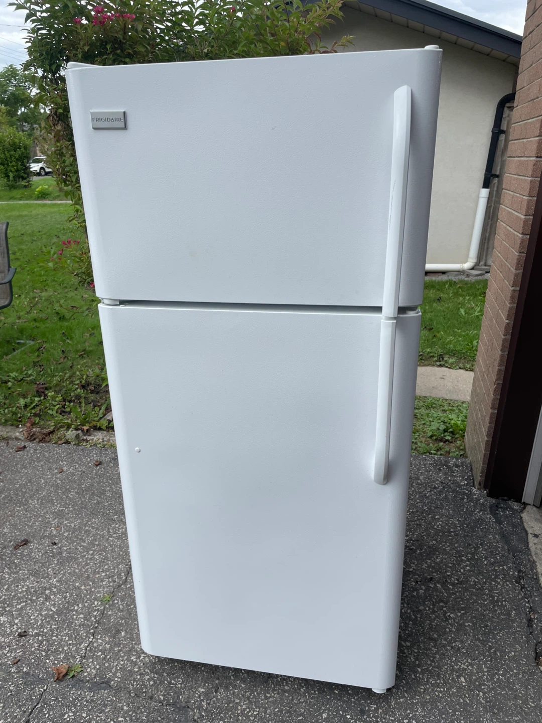 Refrigerator/ fridge & delivery