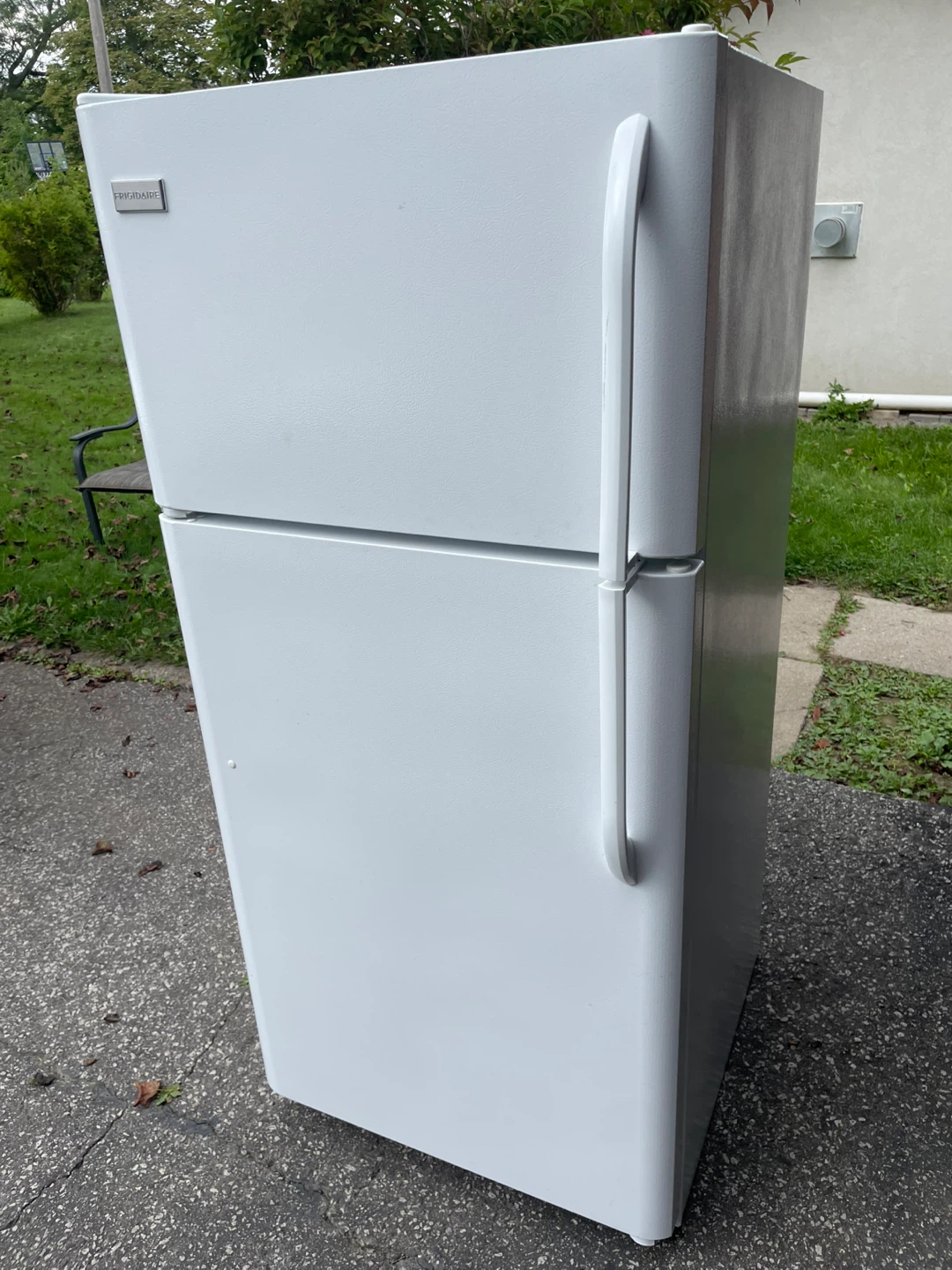 Refrigerator/ fridge & delivery - photo 2
