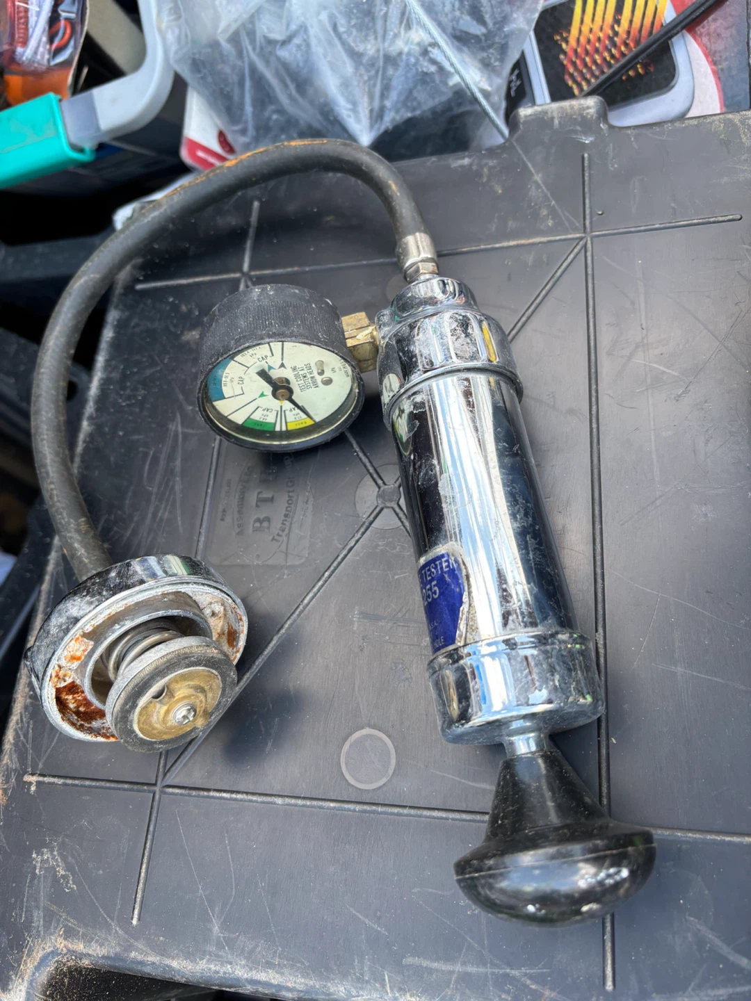 Stant ST-255 Cooling System Pressure Tester - photo 2