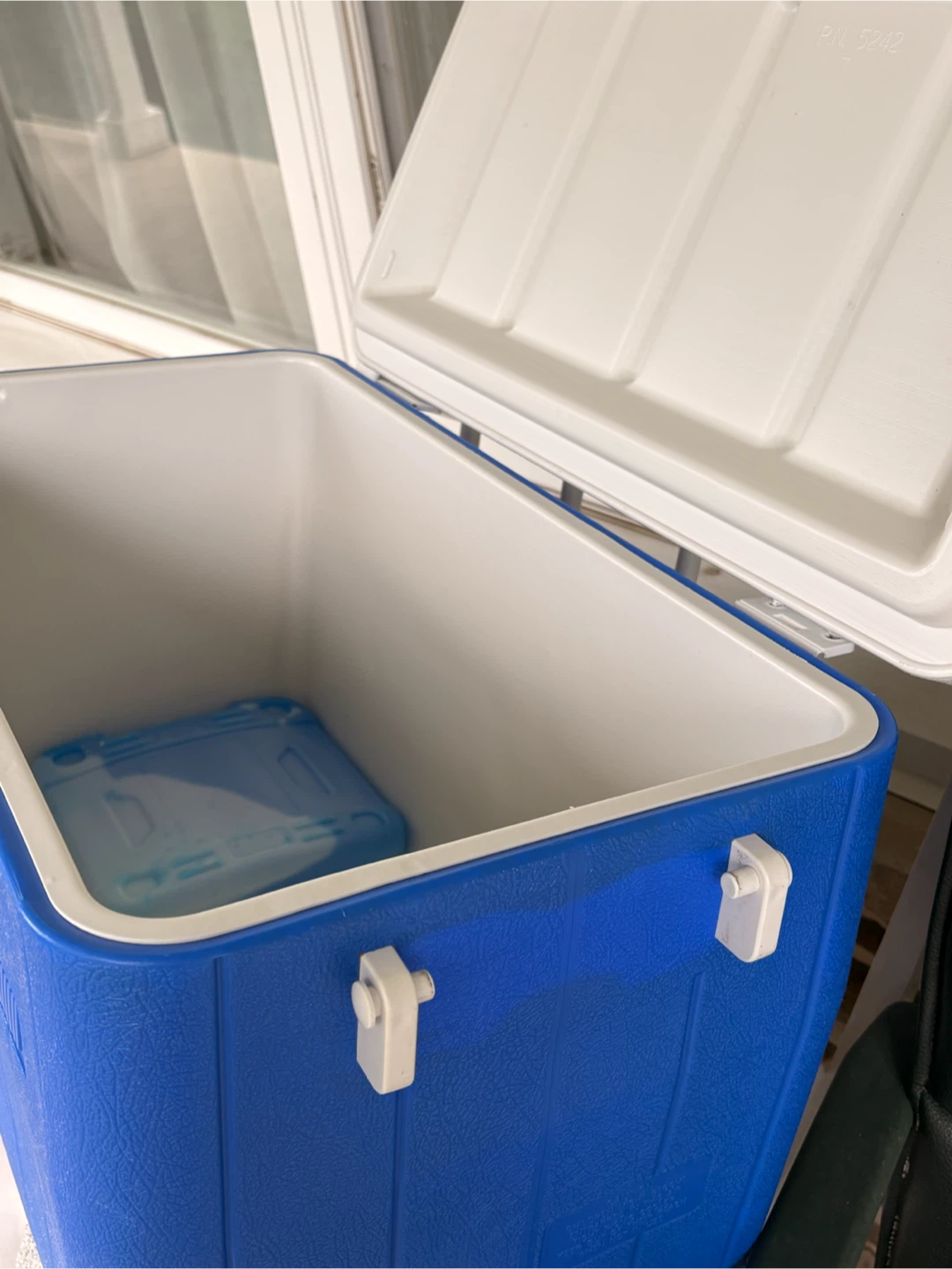 Coleman 48-Quart Chest Cooler - photo 3