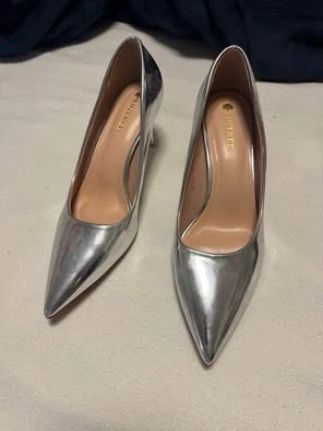 Ladies Shoe