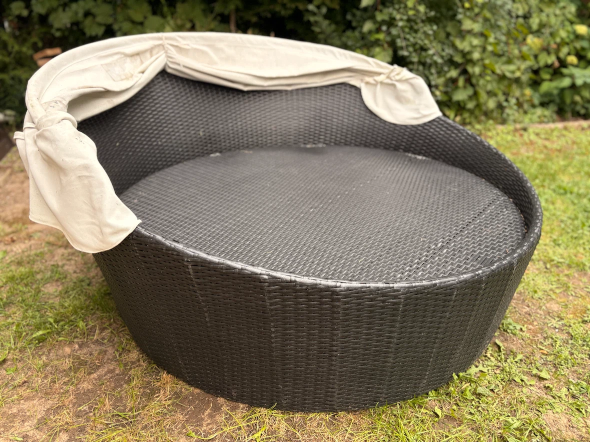 Round Wicker Outdoor Daybed with Canopy - photo 5