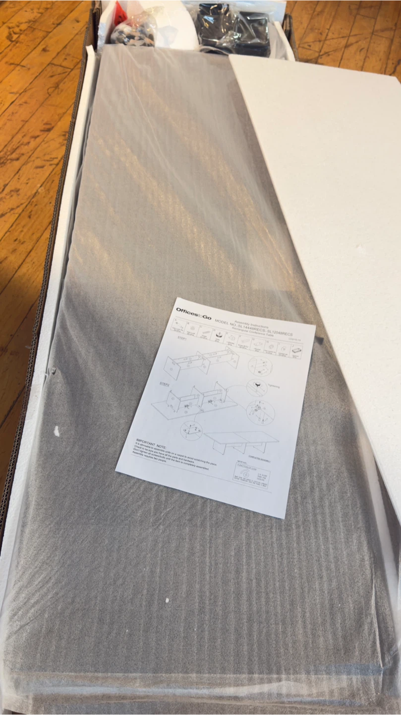 Vendo mesa de juntas esta nueva