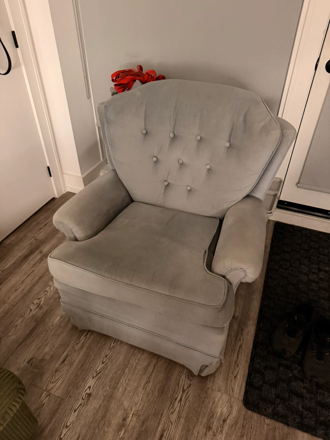 Light blue upholstered armchair - photo 3