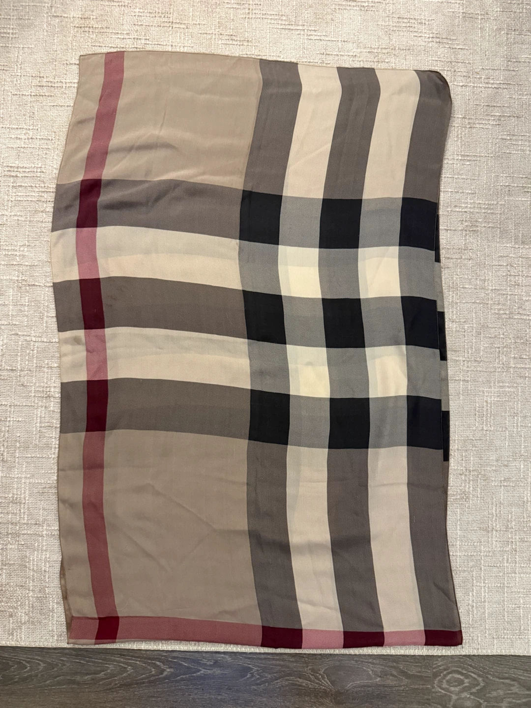Authentic Burberry 100% silk Check Print Scarf - photo 2