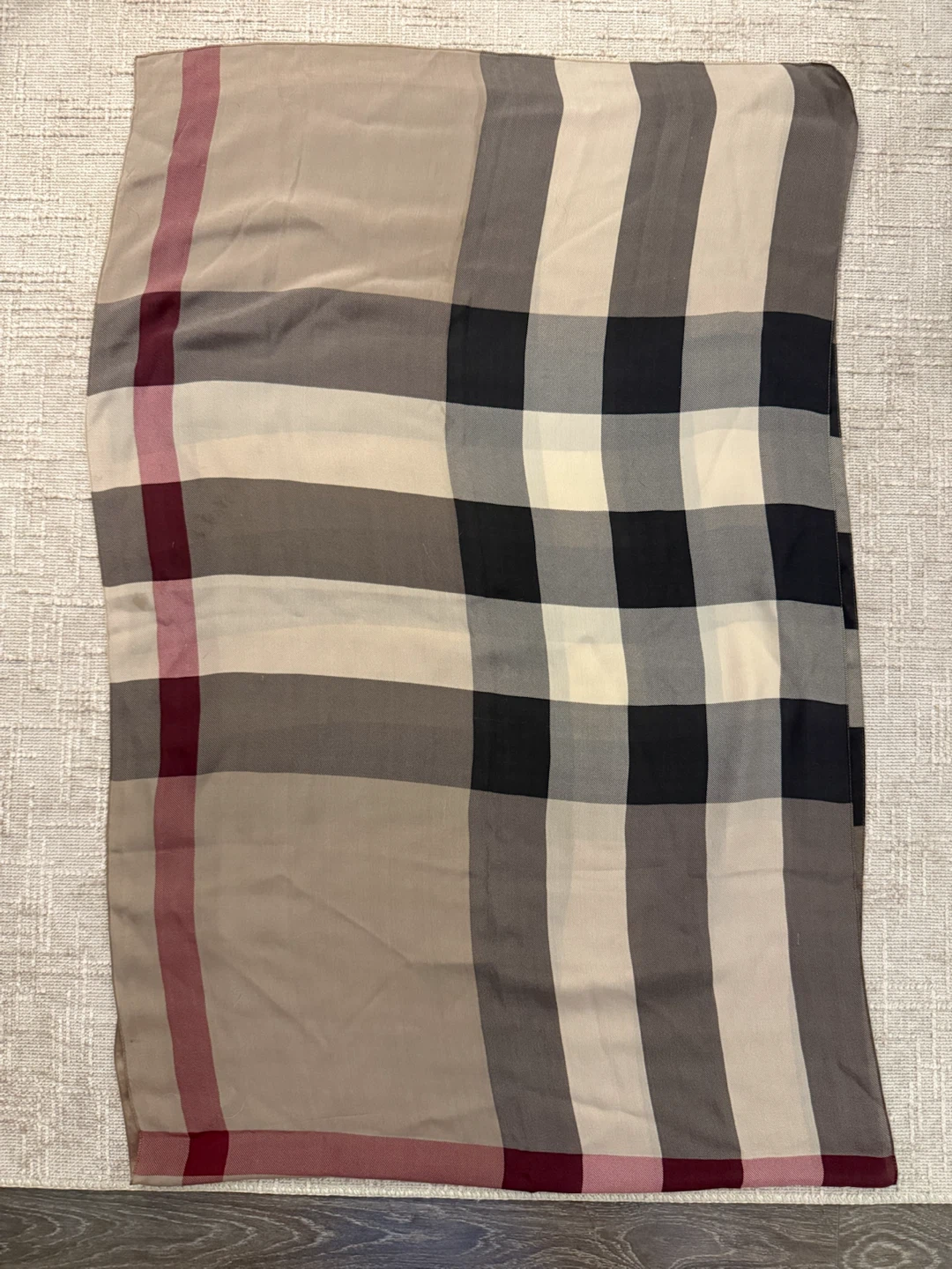 Authentic Burberry 100% silk Check Print Scarf - photo 3