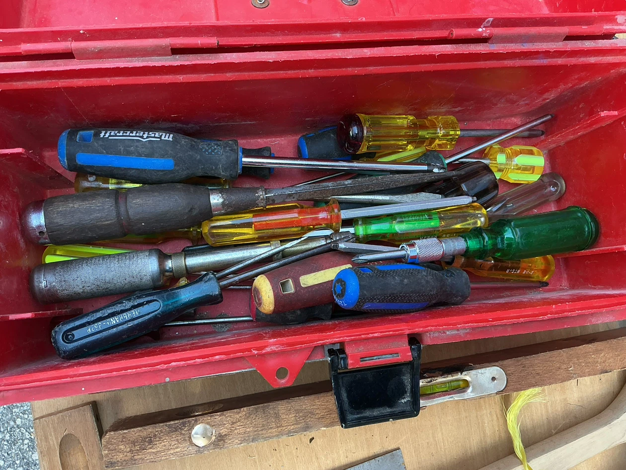TOOL-AID Toolbox with Assorted Screwdrivers - photo 2