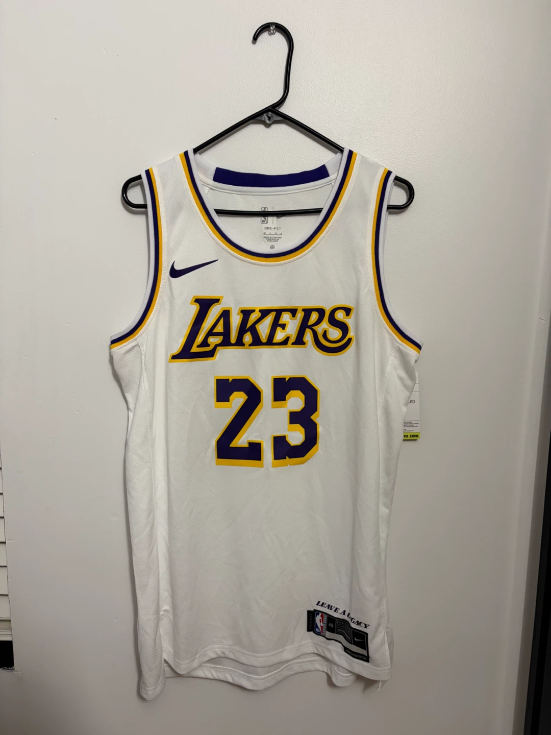 #23 LeBron James Lakers Jersey (L)