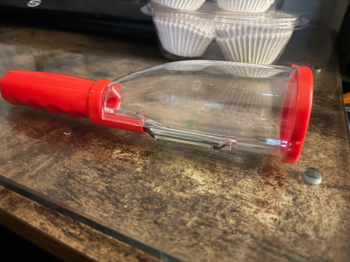 Vegetable Peeler with Storage Container - photo 4