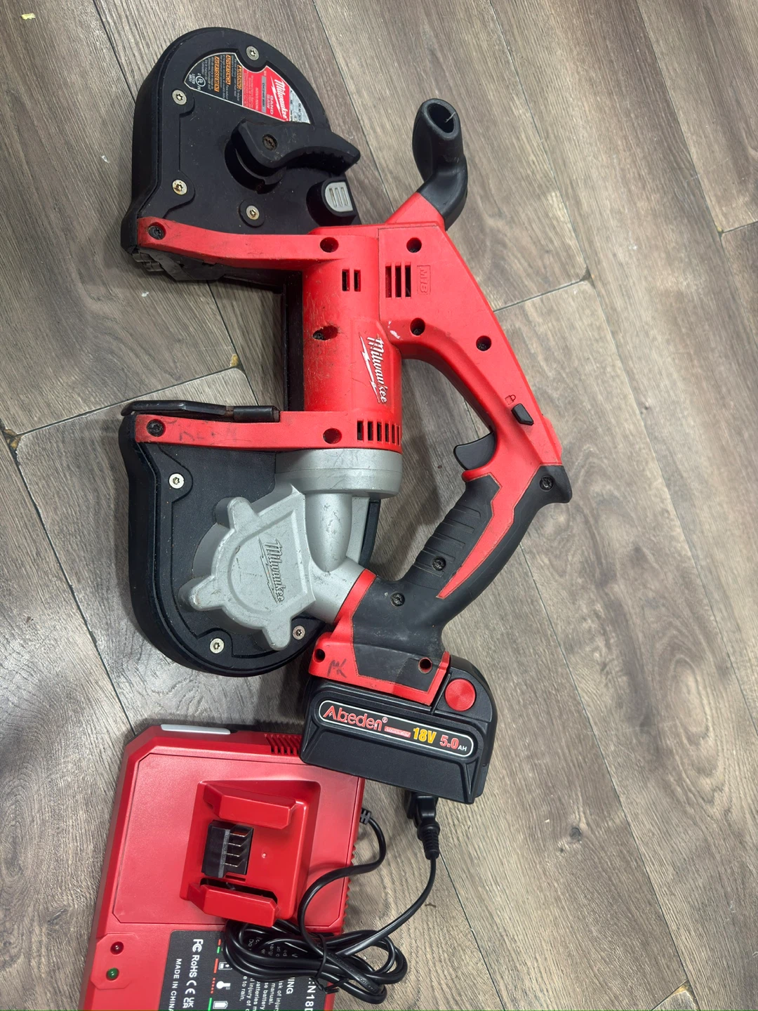 Milwaukee M18 Cordless Compact Band Saw