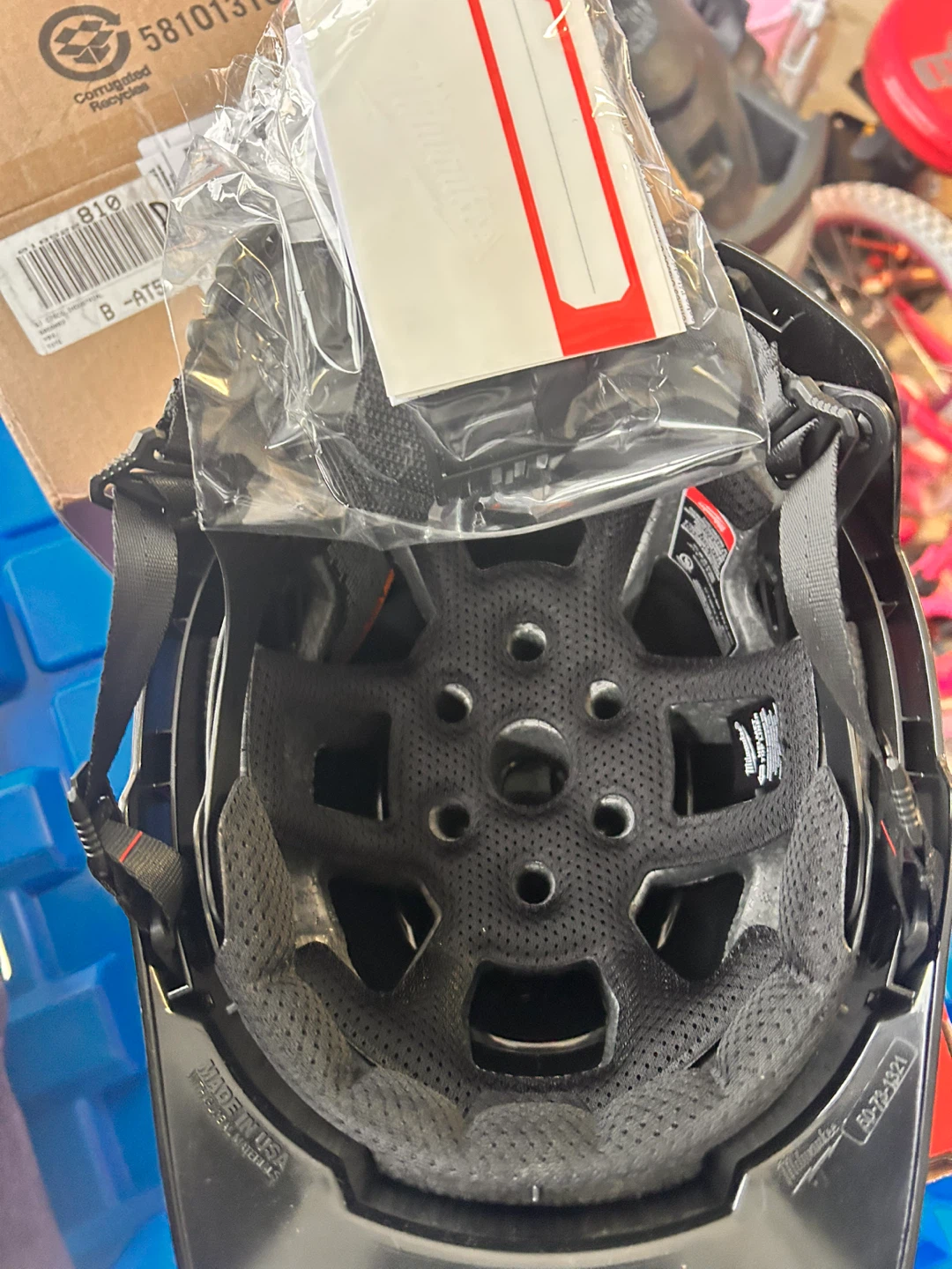 Milwaukee BOLT Front Brim Safety Helmet - Black - photo 4