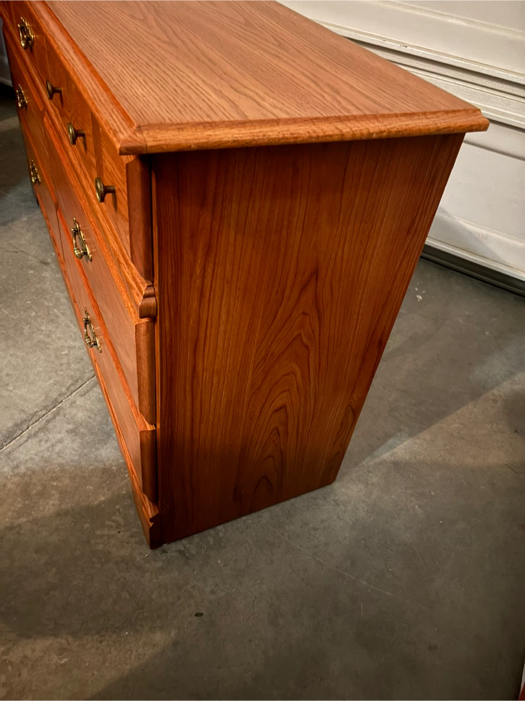 Palliser oak dresser - photo 3