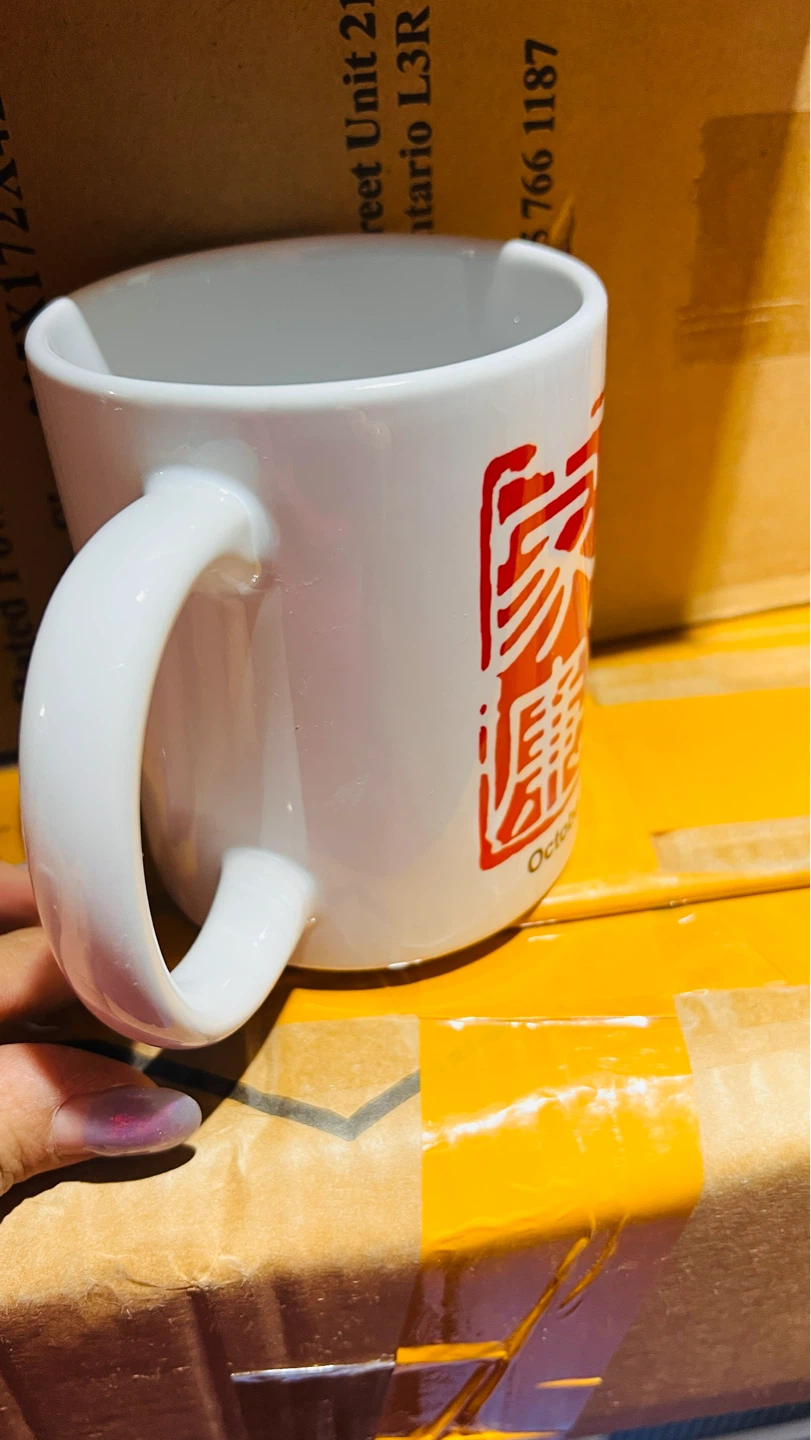 White ceramic mug - photo 4
