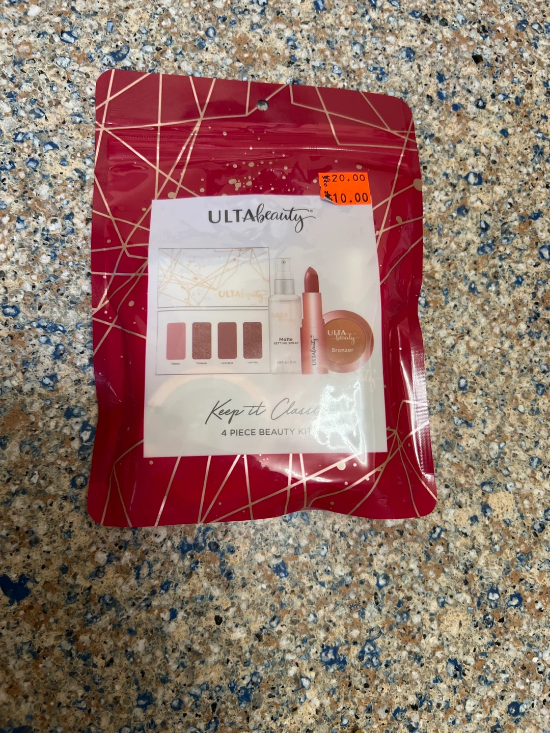 Ulta Beauty Keep It Classic 4 Piece Beauty Kit - photo 2