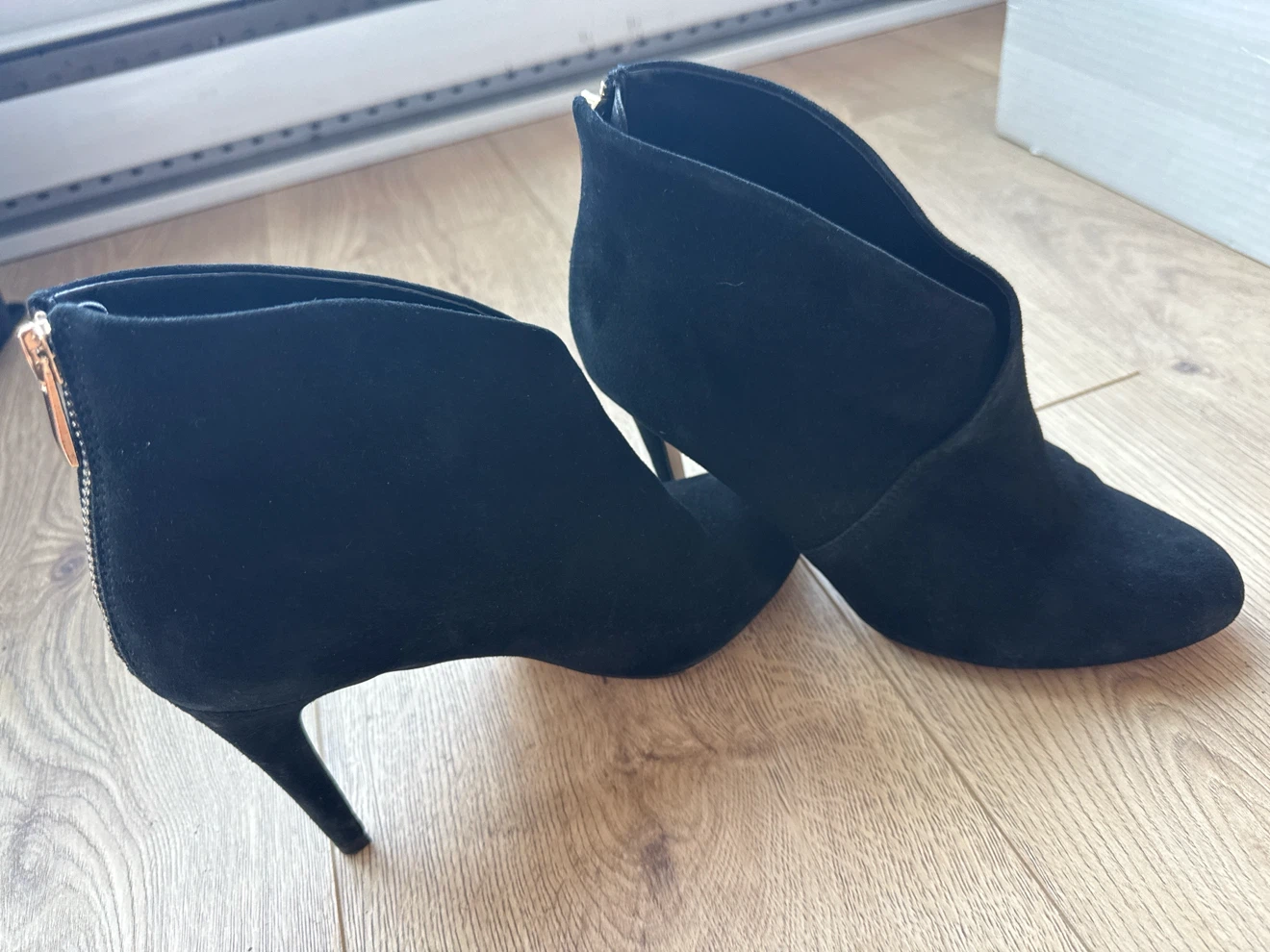 Black Suede Ankle Boots - photo 4