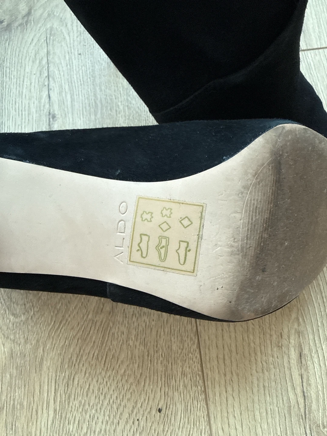 Black Suede Ankle Boots - photo 5