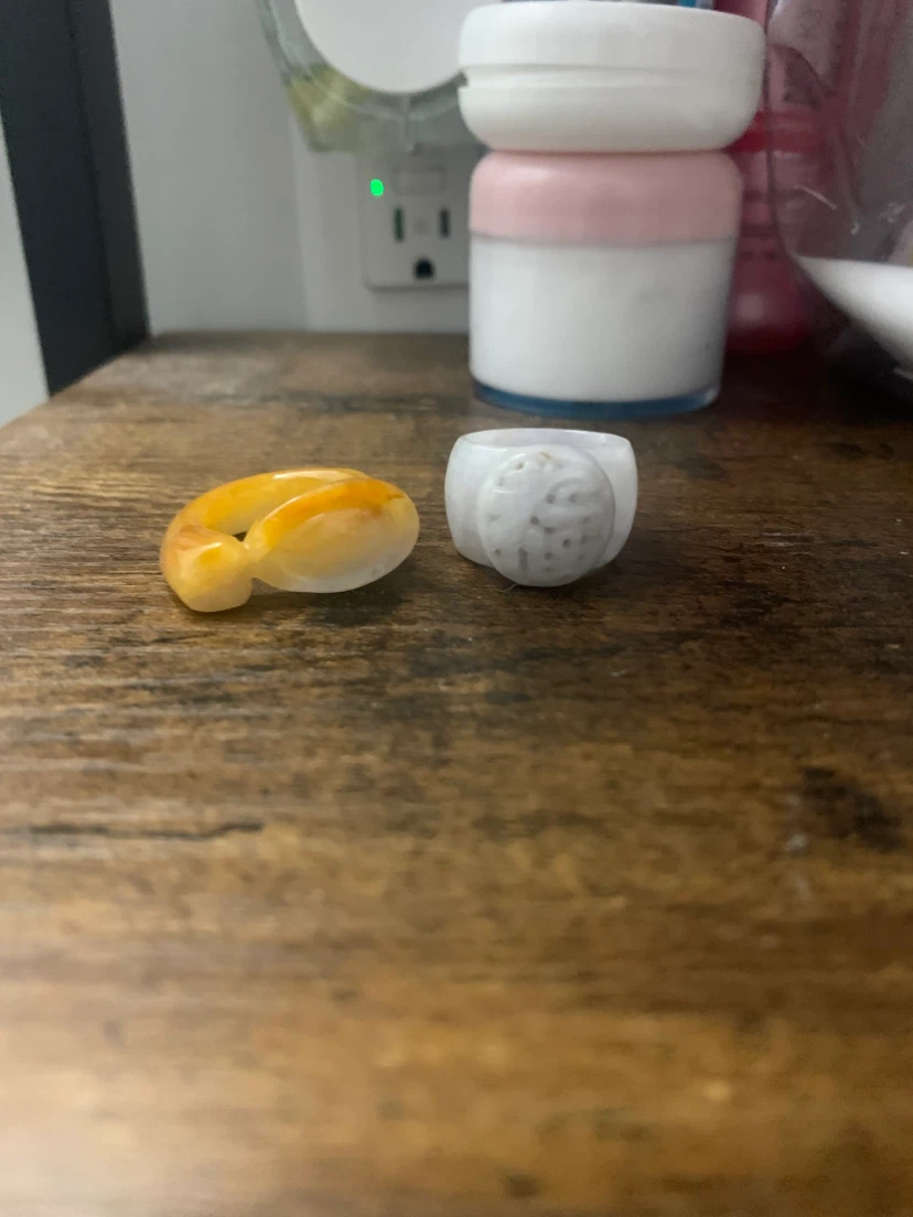 Natural jade size 8 and 8 1/4