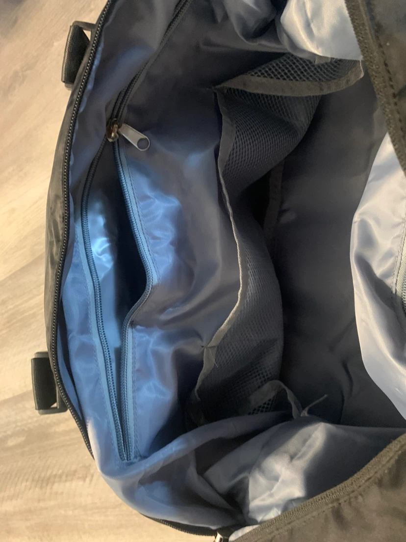 Black Travel/gym Duffle Bag - photo 4