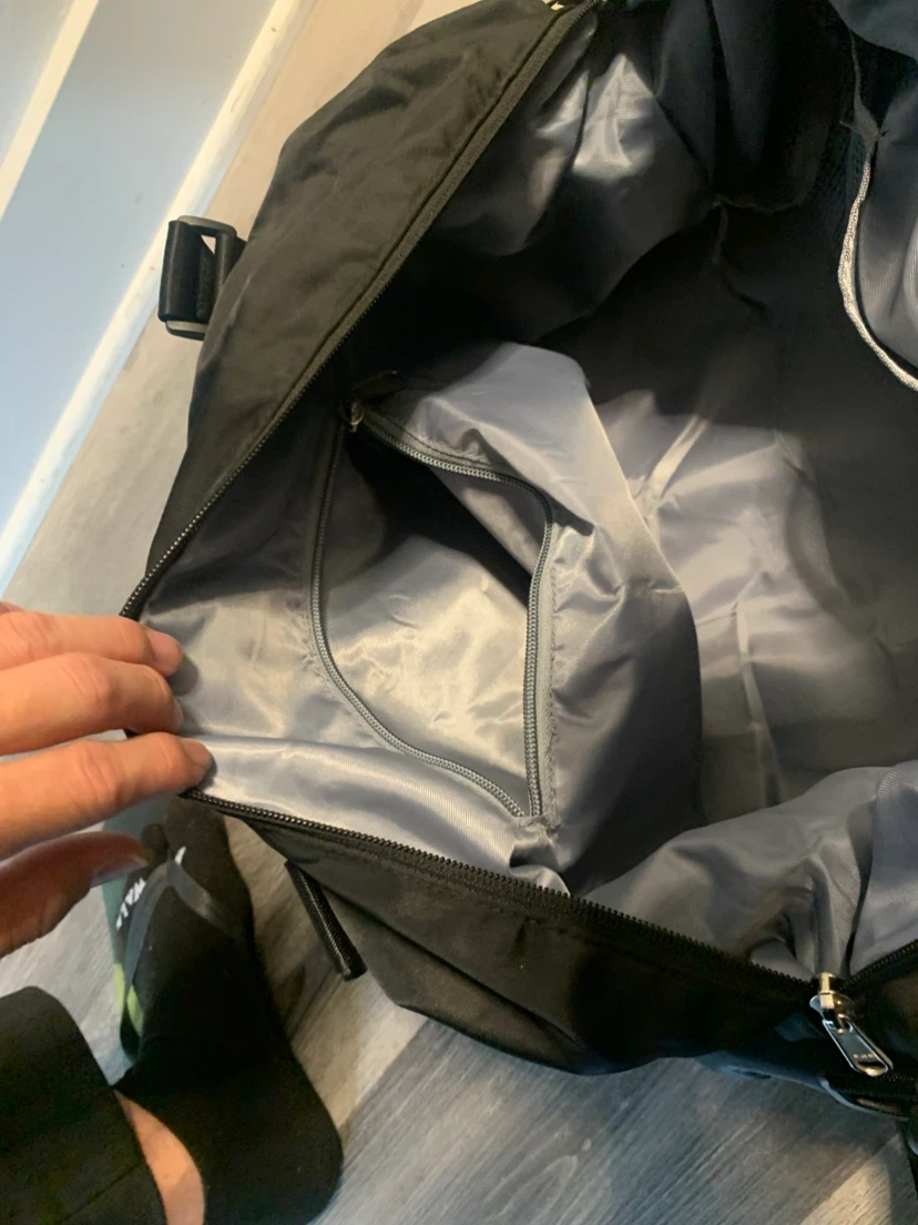 Black Travel/gym Duffle Bag - photo 5