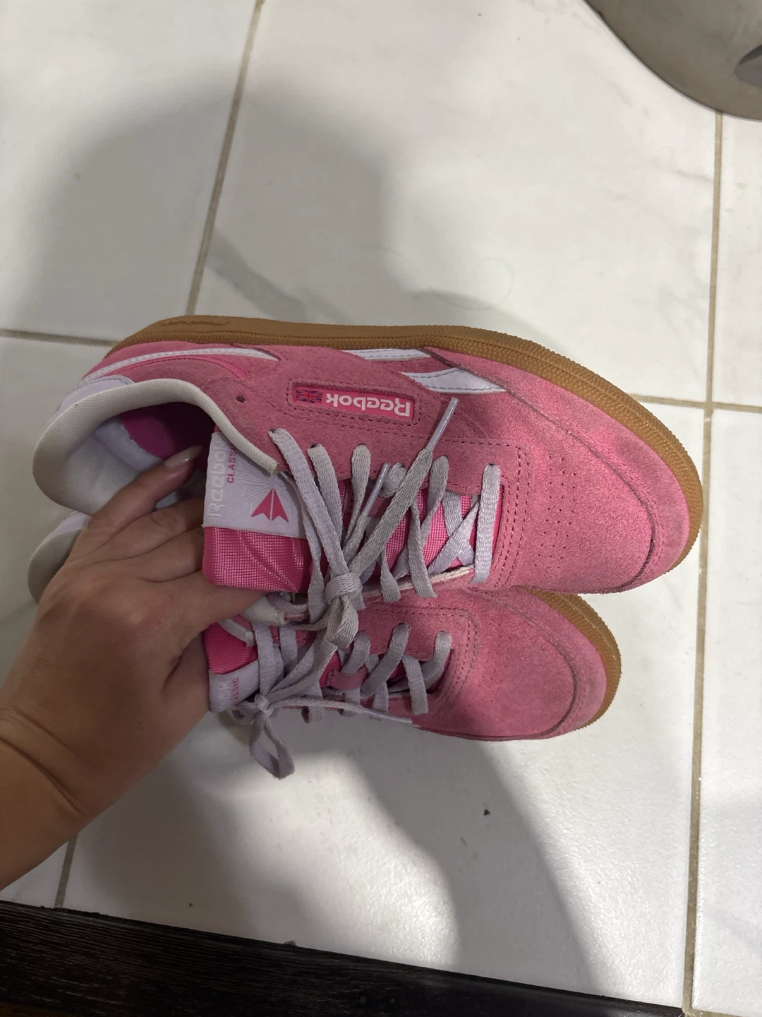 Reebok Classic Pink Suede Sneakers  girls Size US5 - photo 2