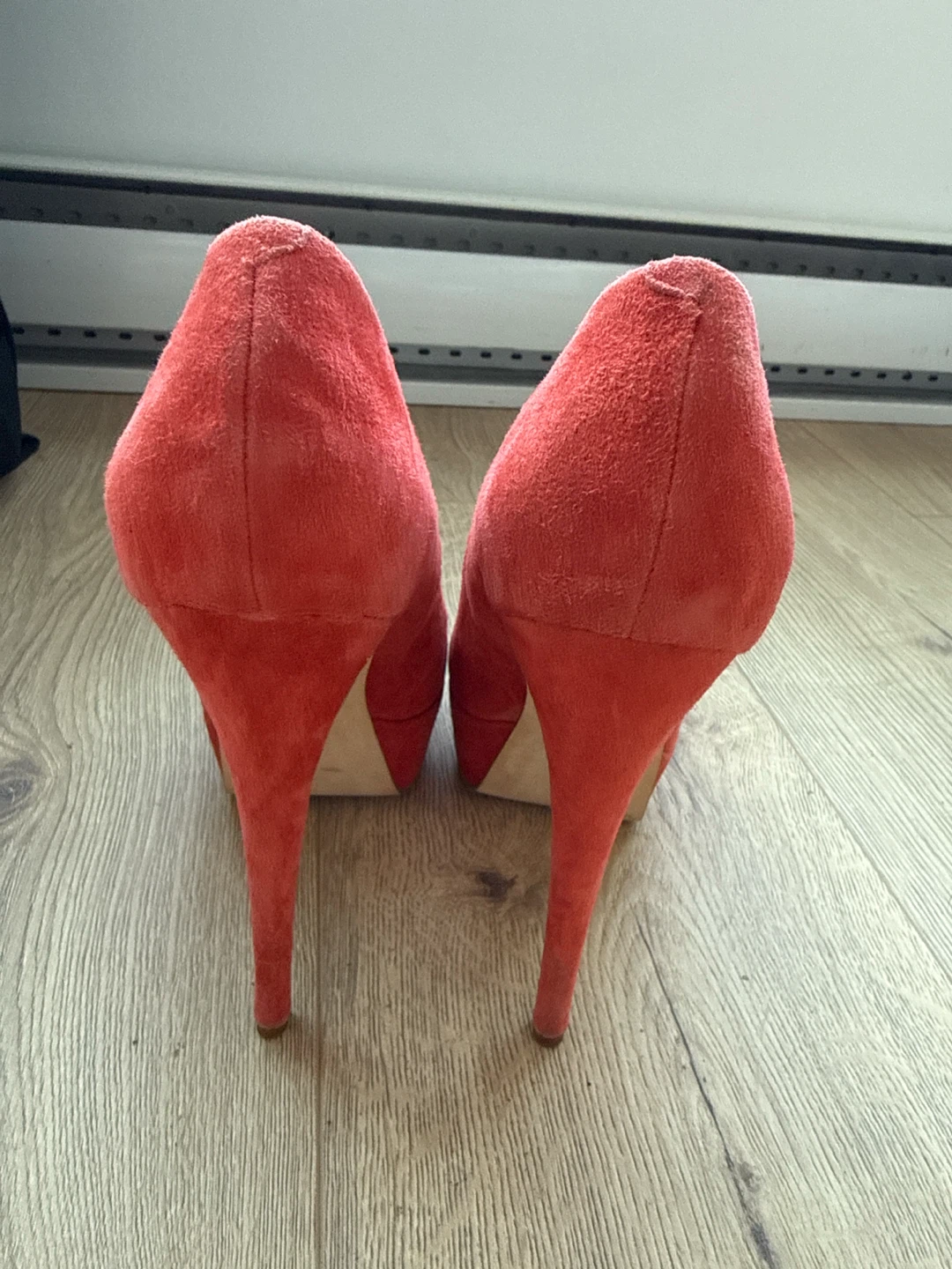 Siren Orange/Red Suede Peep Toe Heels - photo 3