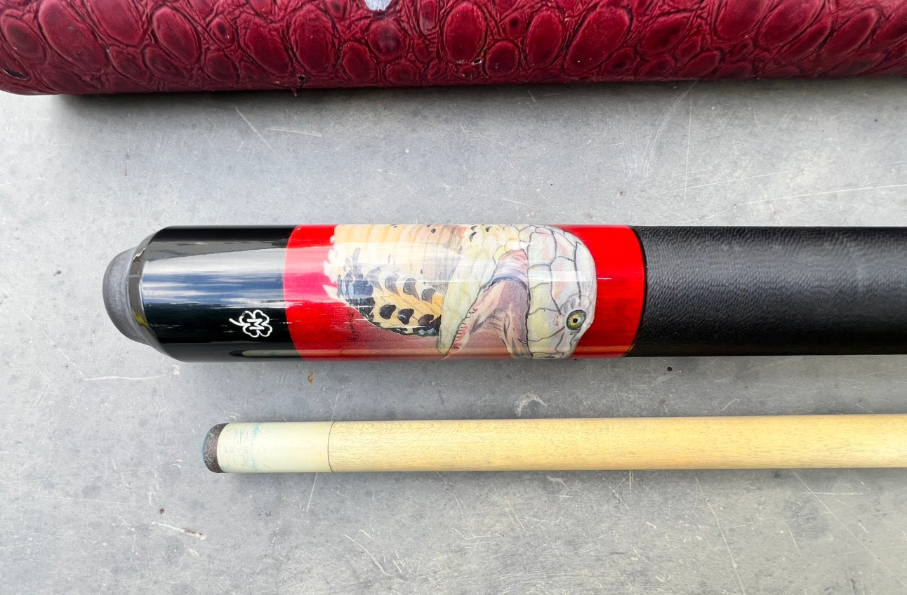 Cobra Graphic Two-Piece Pool Cue with Case - photo 3