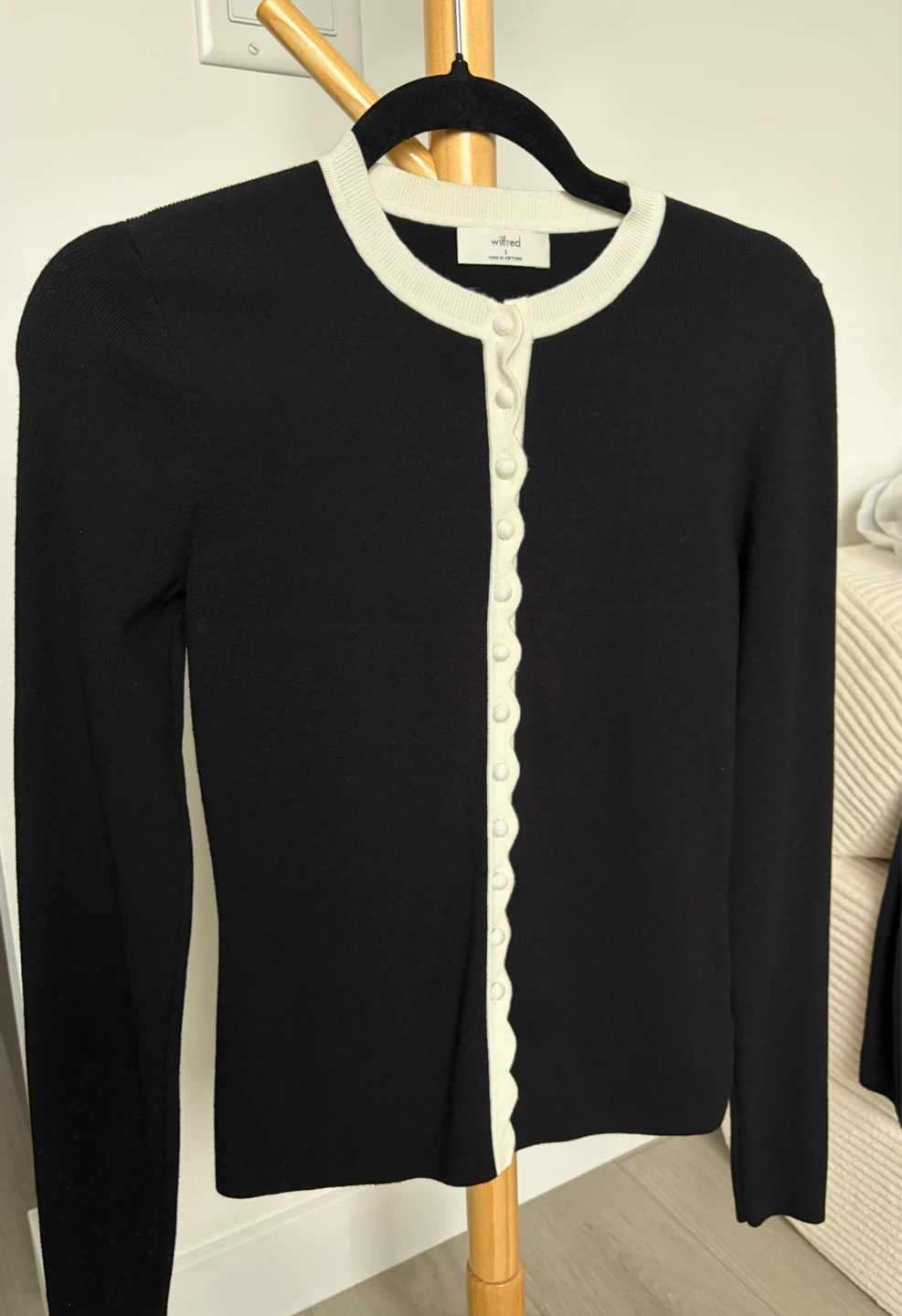 Aritzia cardigan