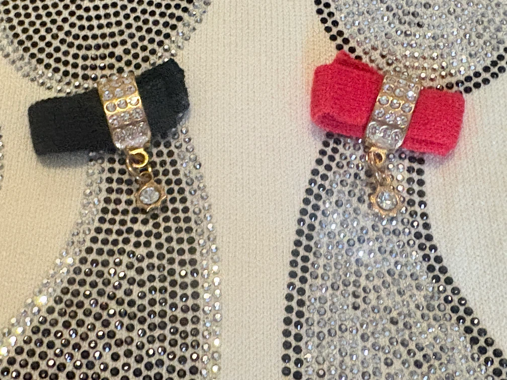 Niku Rhinestone Cat Sweater - photo 3